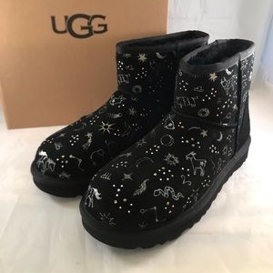 UGG Classic Zodiac Mini Boots Women Size 7
